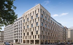 Capri By Fraser Leipzig